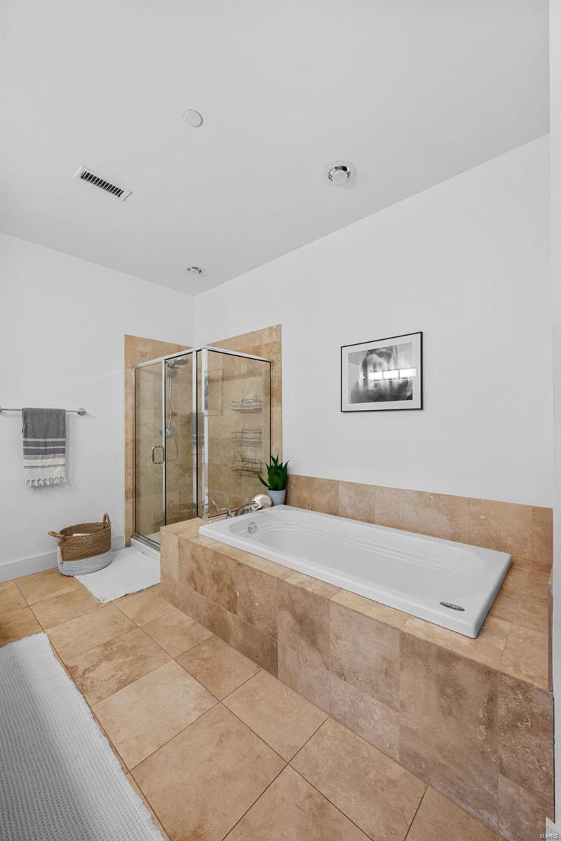 630 Emerson Road, Unit 402 St. Louis, MO 63141 - Photo 28 of 42
