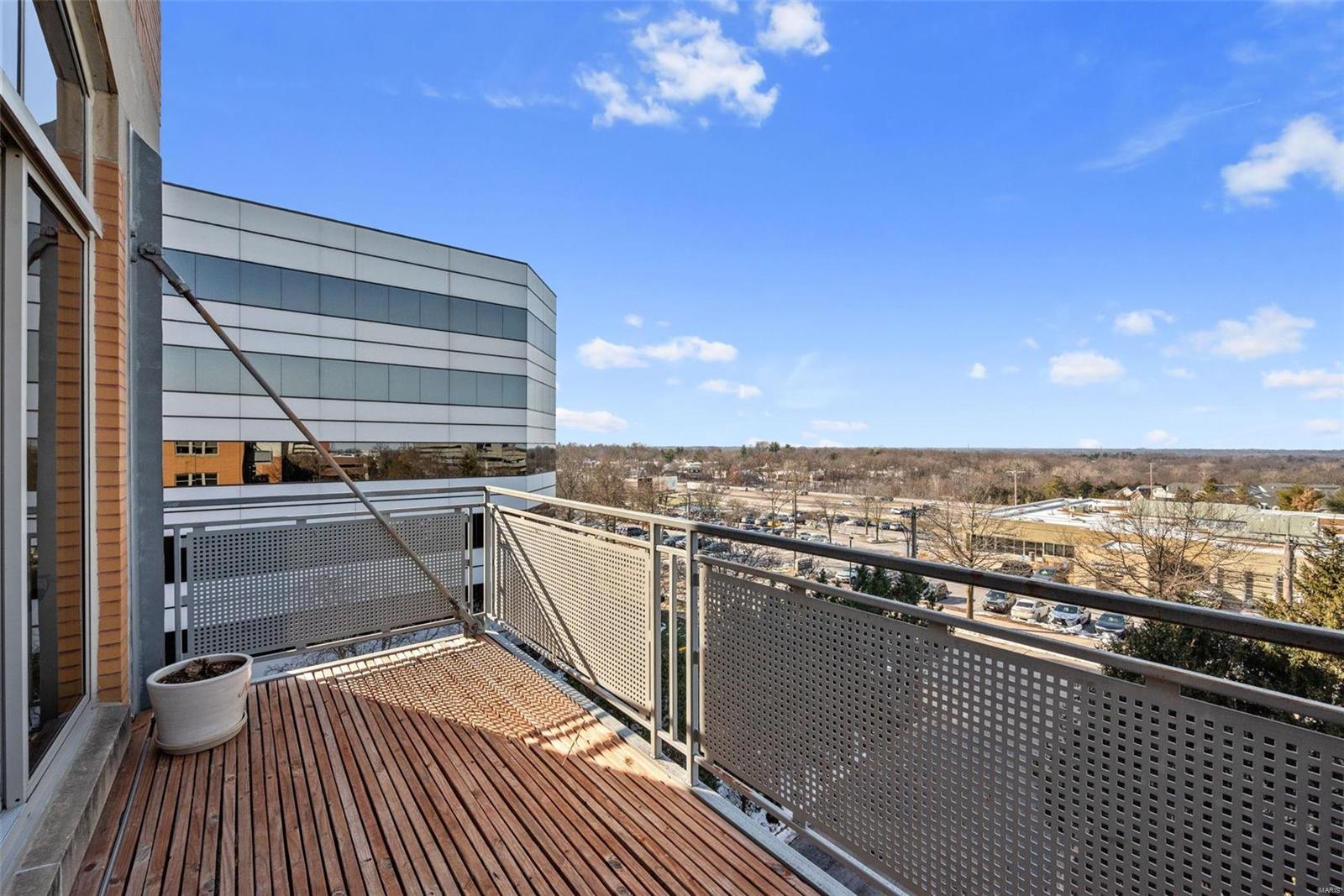 630 Emerson Road, Unit 402 St. Louis, MO 63141 - Photo 34 of 42