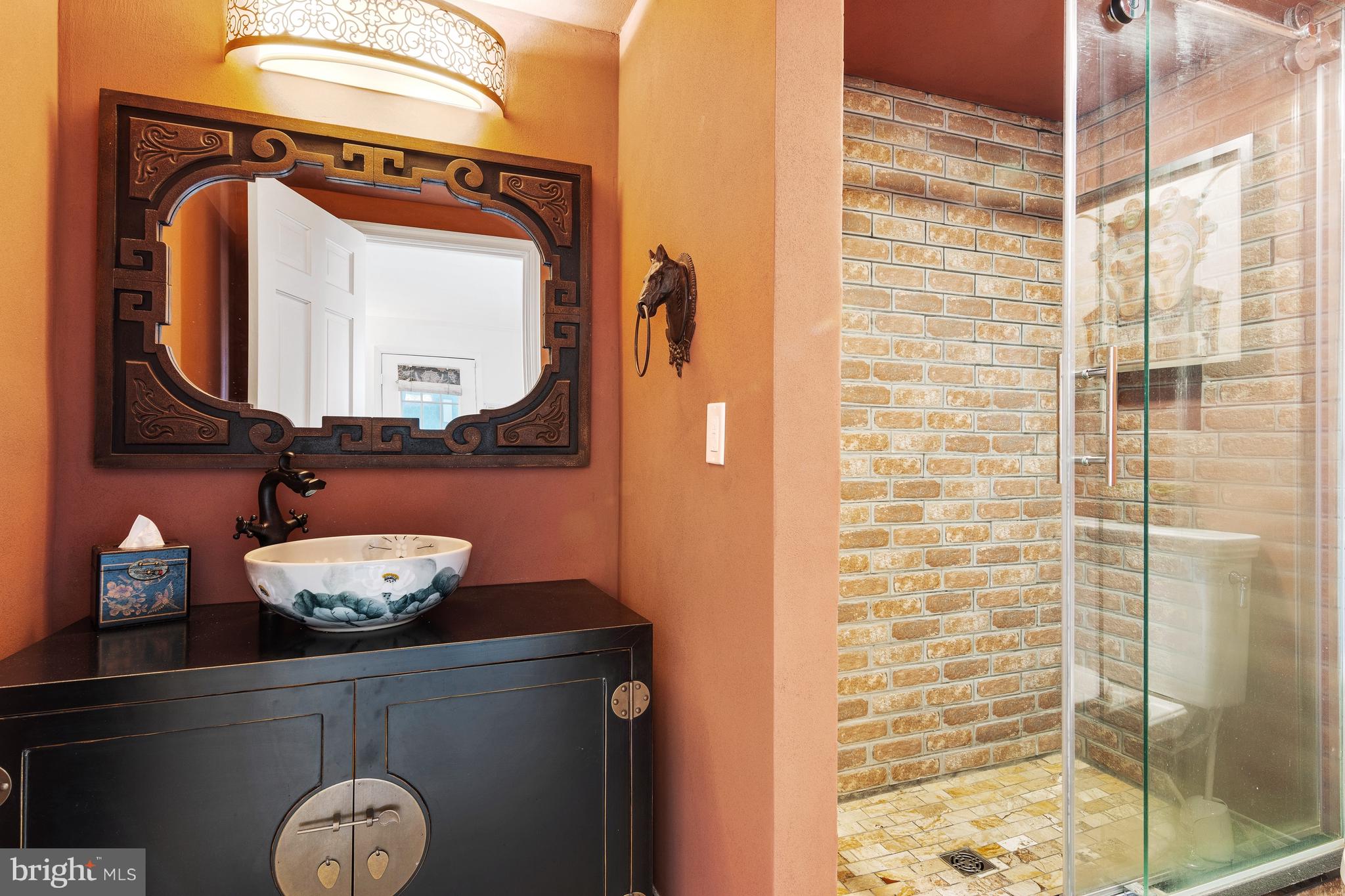 5004 Kennett Pike Wilmington, DE 19807 - Photo 20 of 37 a close view of closet