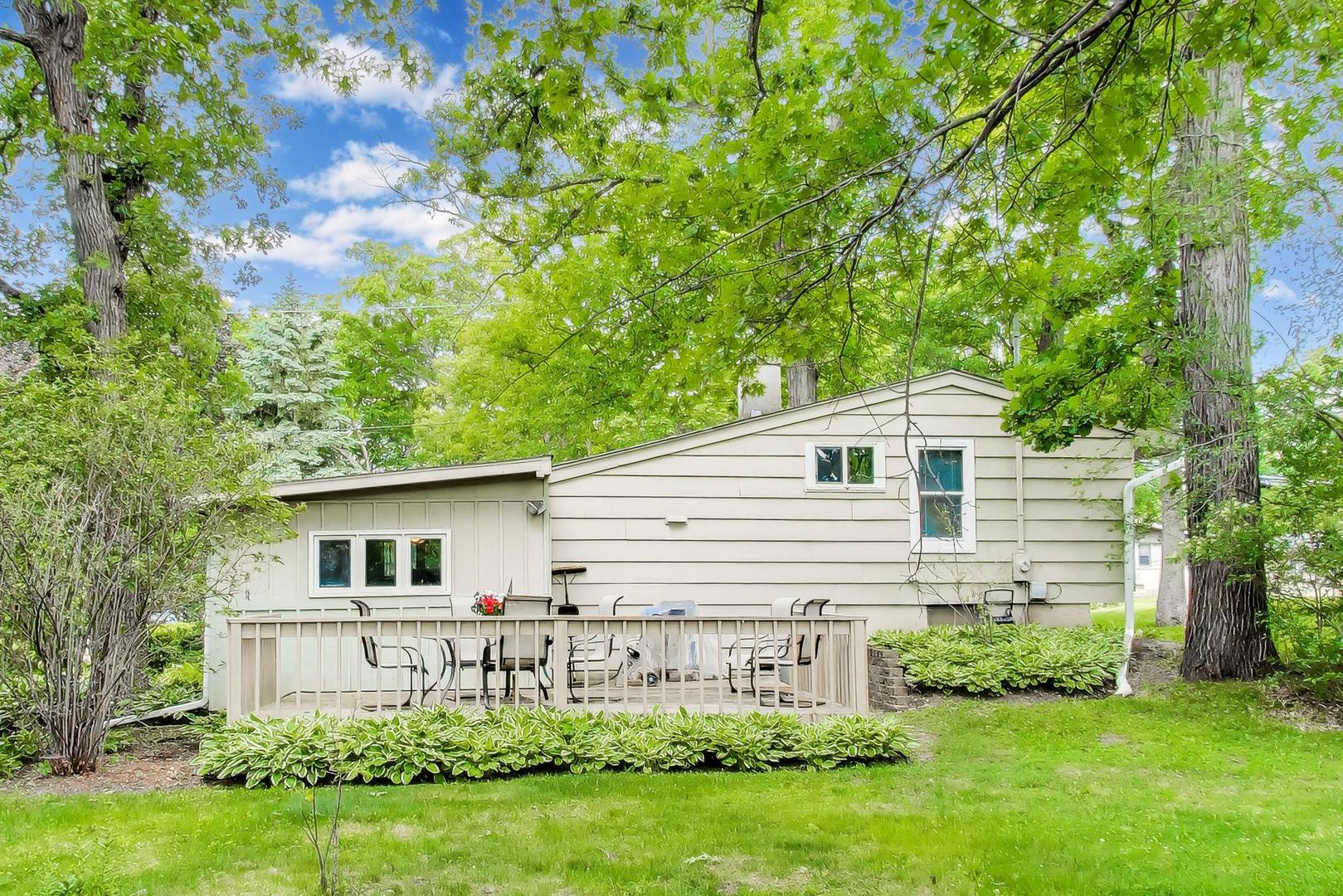1281 Banbury Road Mundelein, IL 60060 - Photo 22 of 34