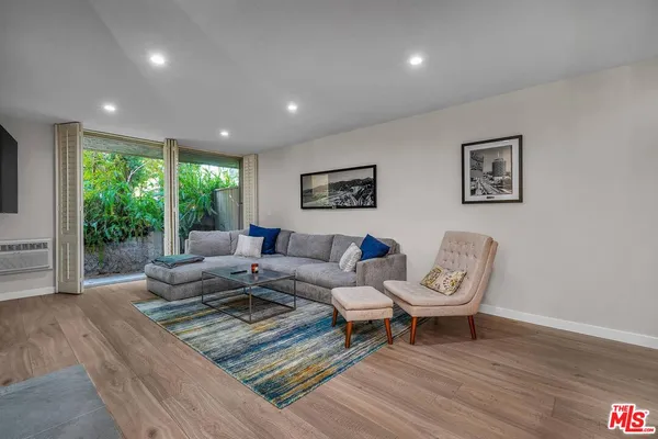 $595,000 | 11645 Montana Avenue, Unit 107, Los Angeles, CA 90049