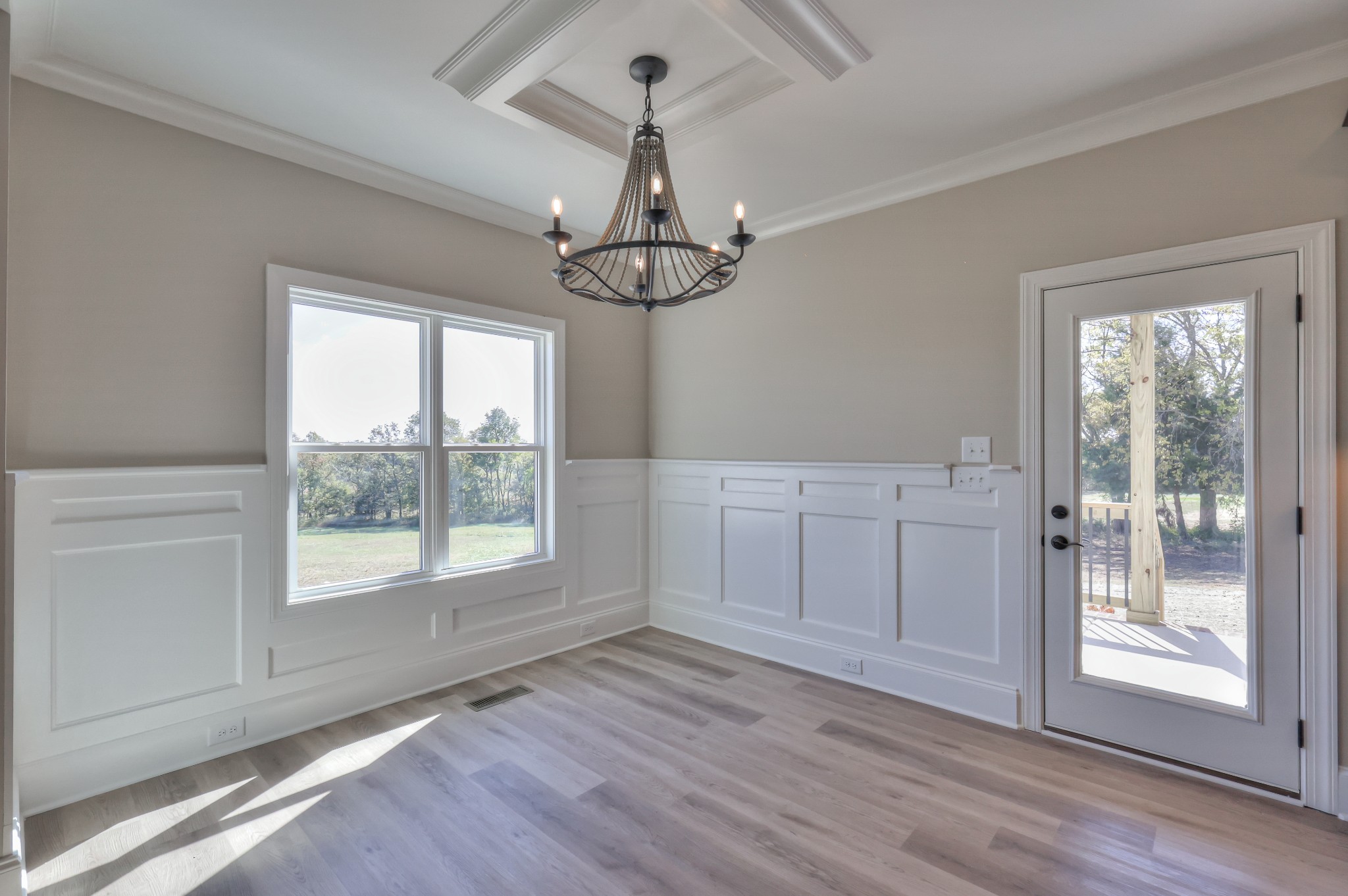 1875 Templow Road Bethpage, TN 37022 - Photo 28 of 49 a view of an empty room with a window