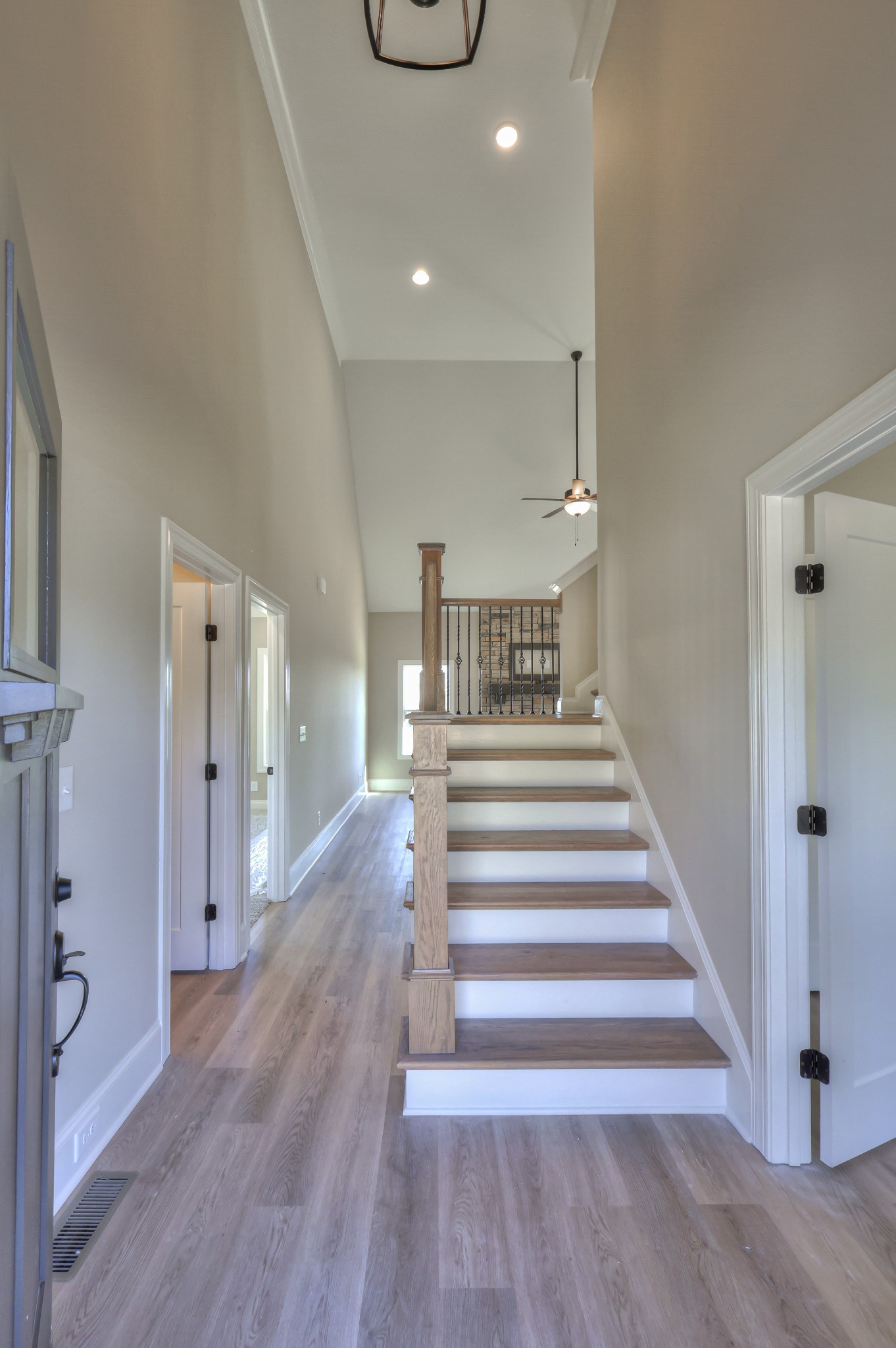 1875 Templow Road Bethpage, TN 37022 - Photo 3 of 49 a view of entryway and hall with wooden floor