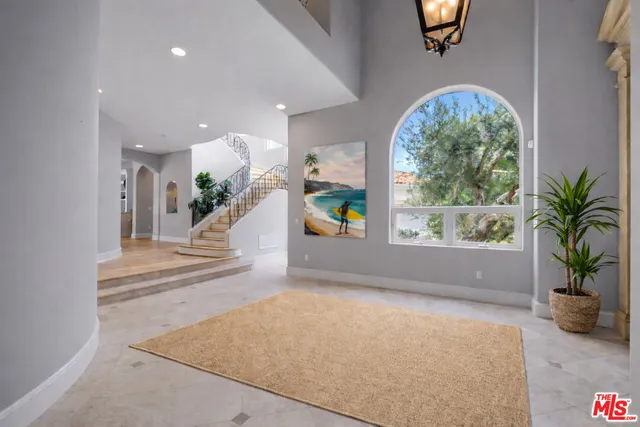 $4,550,000 | 6015 Galahad Drive, Malibu, CA 90265