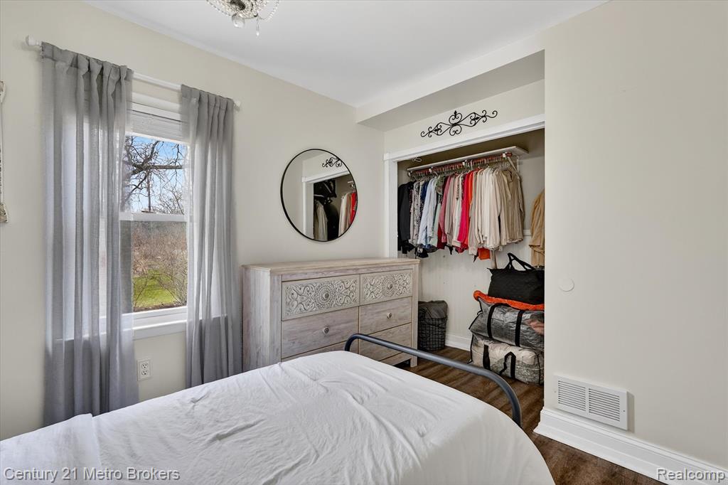 5501 East Potter Road Flint, MI 48506 - Photo 20 of 45