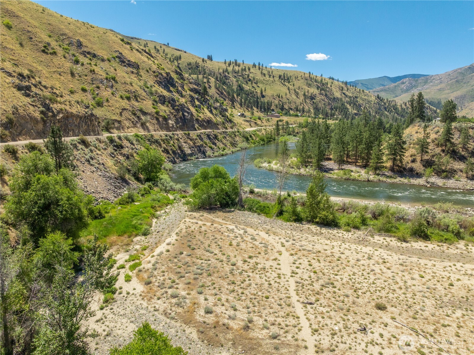 164 B Burma Road Pateros, WA 98846 - Photo 13 of 21