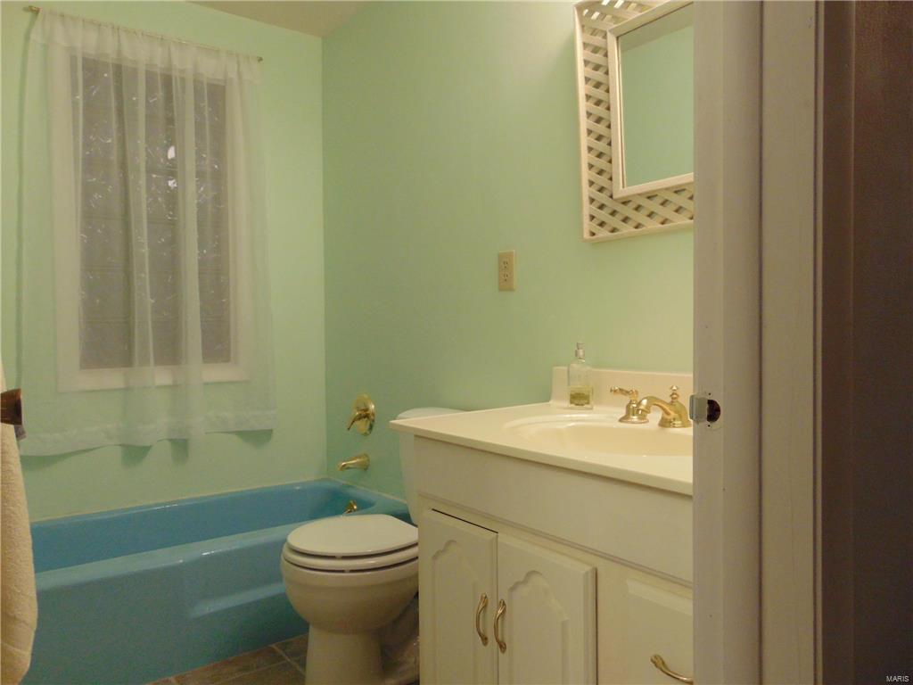 9890 Water Plant Road Palmyra, IL 62674 - Photo 23 of 34