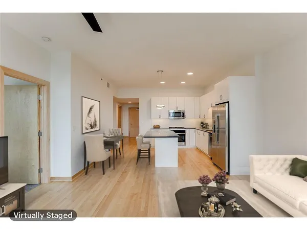 $3,045 | 1240 South 2nd Street, Unit 925, Minneapolis, MN 55415