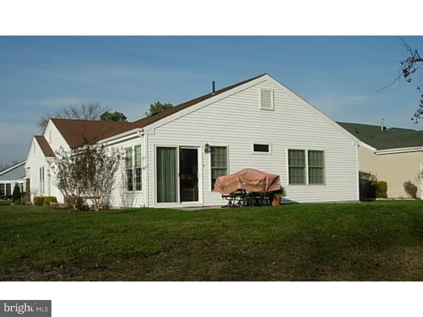 11 Mayfair Road Southampton, NJ 08088 - Photo 3 of 20 Gallery Image 3