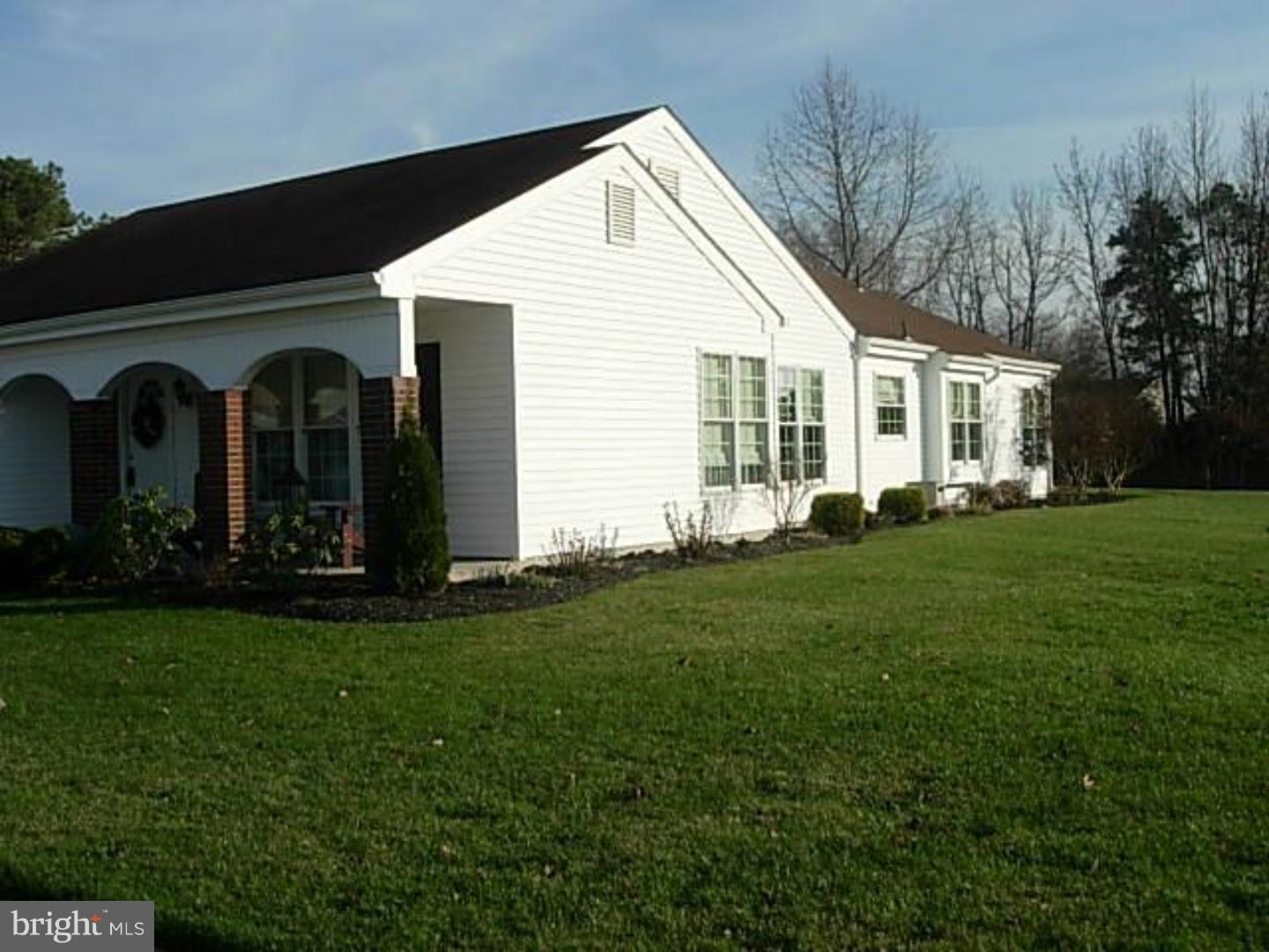 11 Mayfair Road Southampton, NJ 08088 - Photo 4 of 20 Gallery Image 4
