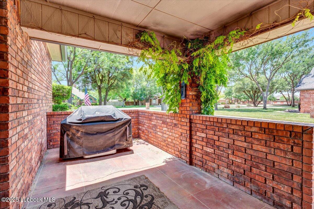 7206 76th Street Lubbock, TX 79407 - Photo 53 of 55 covered patio