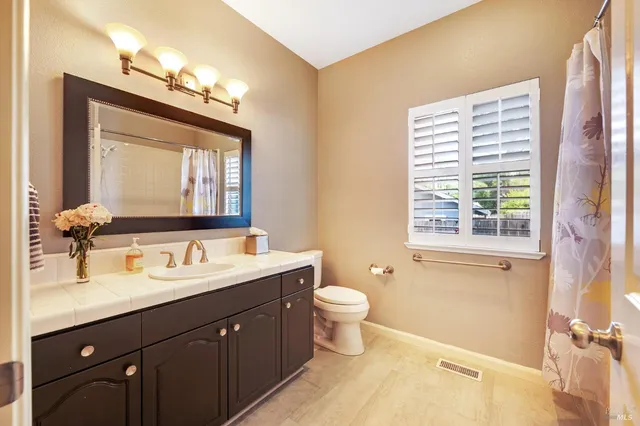 $1,095,000 | 1508 Ronne Drive, Santa Rosa, CA 95405