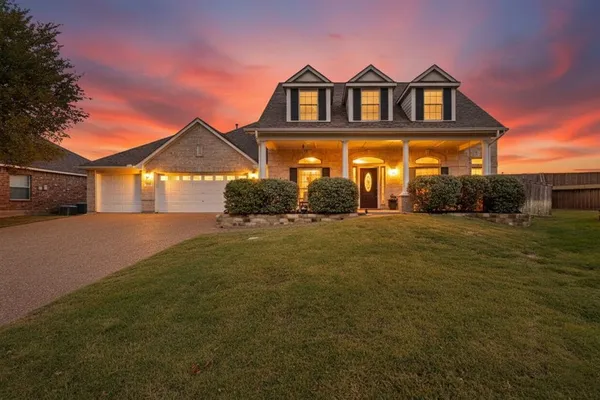 $595,000 | 614 Creek View Drive, Prosper, TX 75078