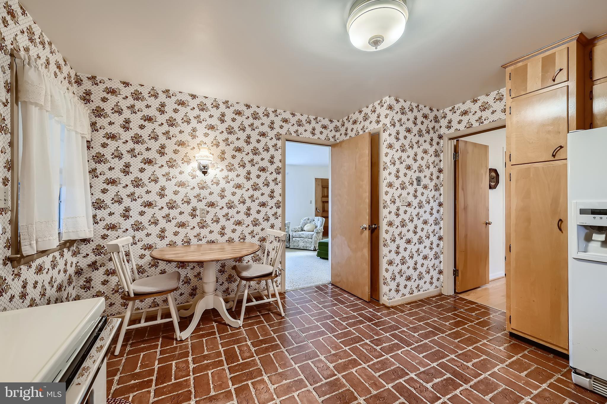 11735 Hawkes Road Clarksburg, MD 20871 - Photo 12 of 28 Gallery Image 12