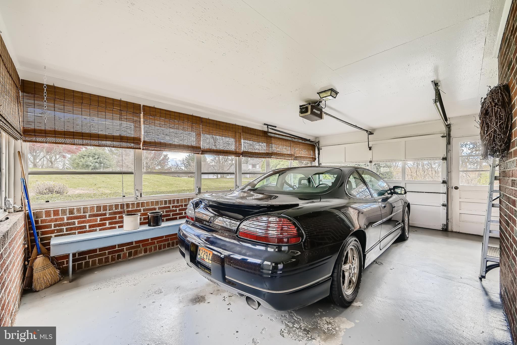 11735 Hawkes Road Clarksburg, MD 20871 - Photo 23 of 28 Gallery Image 23