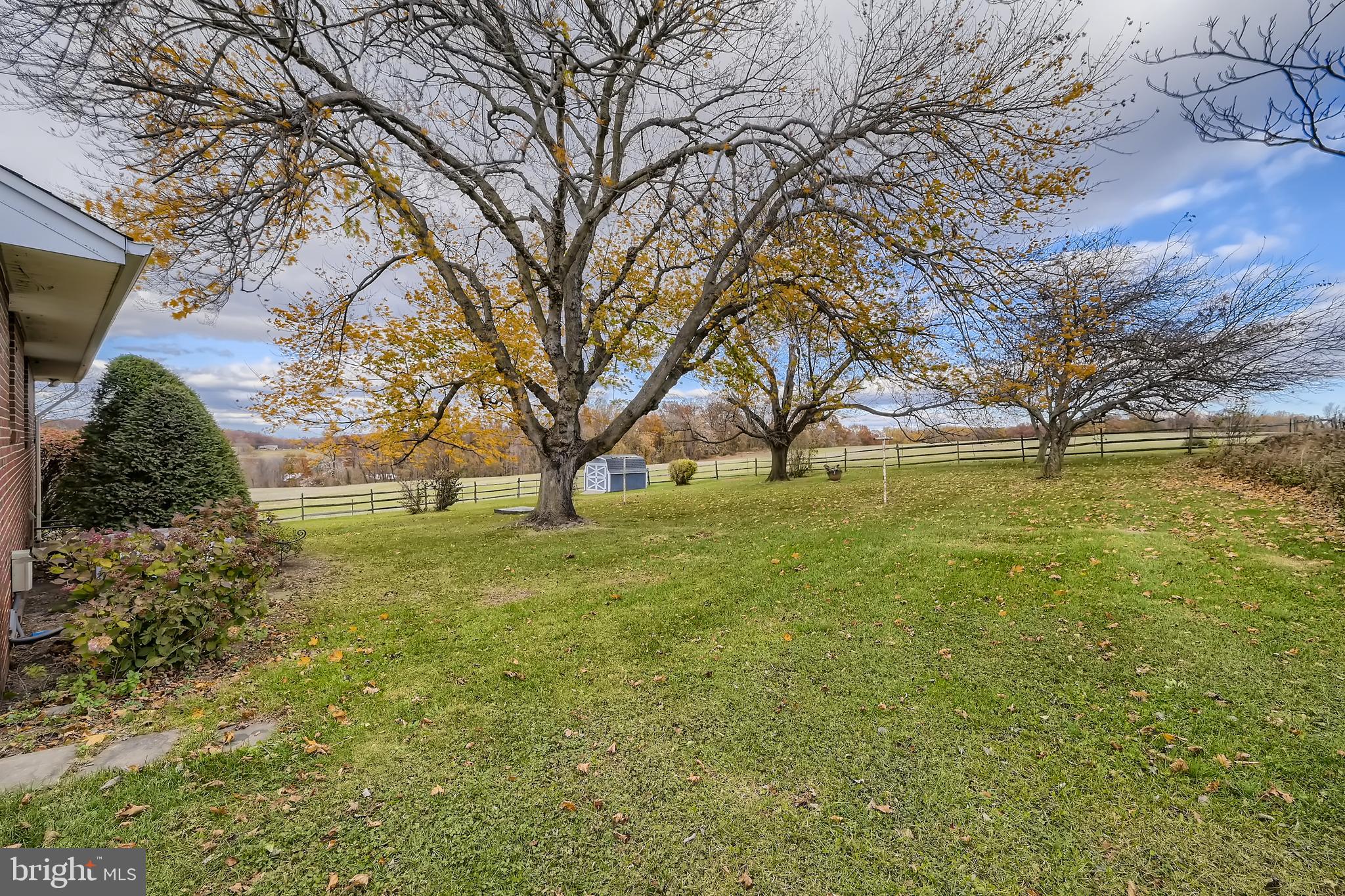 11735 Hawkes Road Clarksburg, MD 20871 - Photo 24 of 28 Gallery Image 24