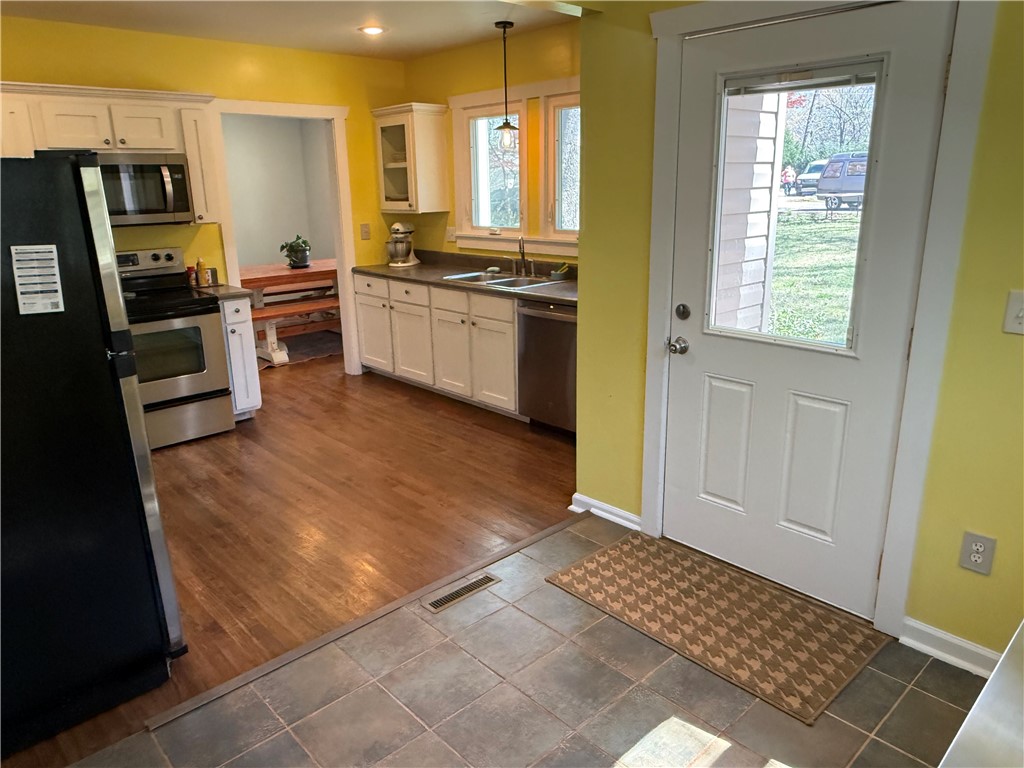 106 Evans Place Clemson, SC 29631 - Photo 10 of 25