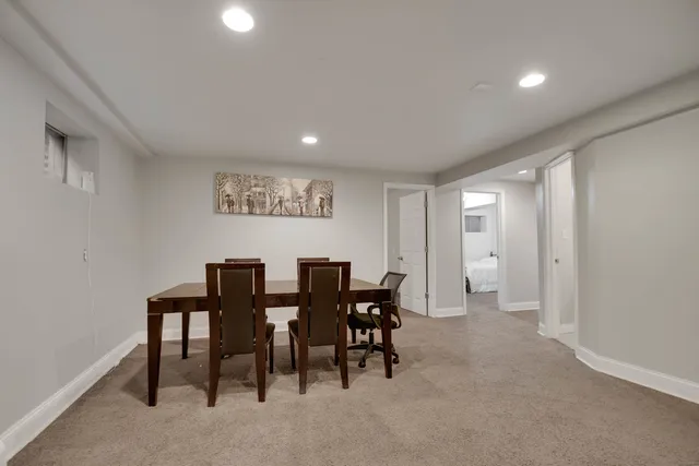 a view of a livingroom with furniture