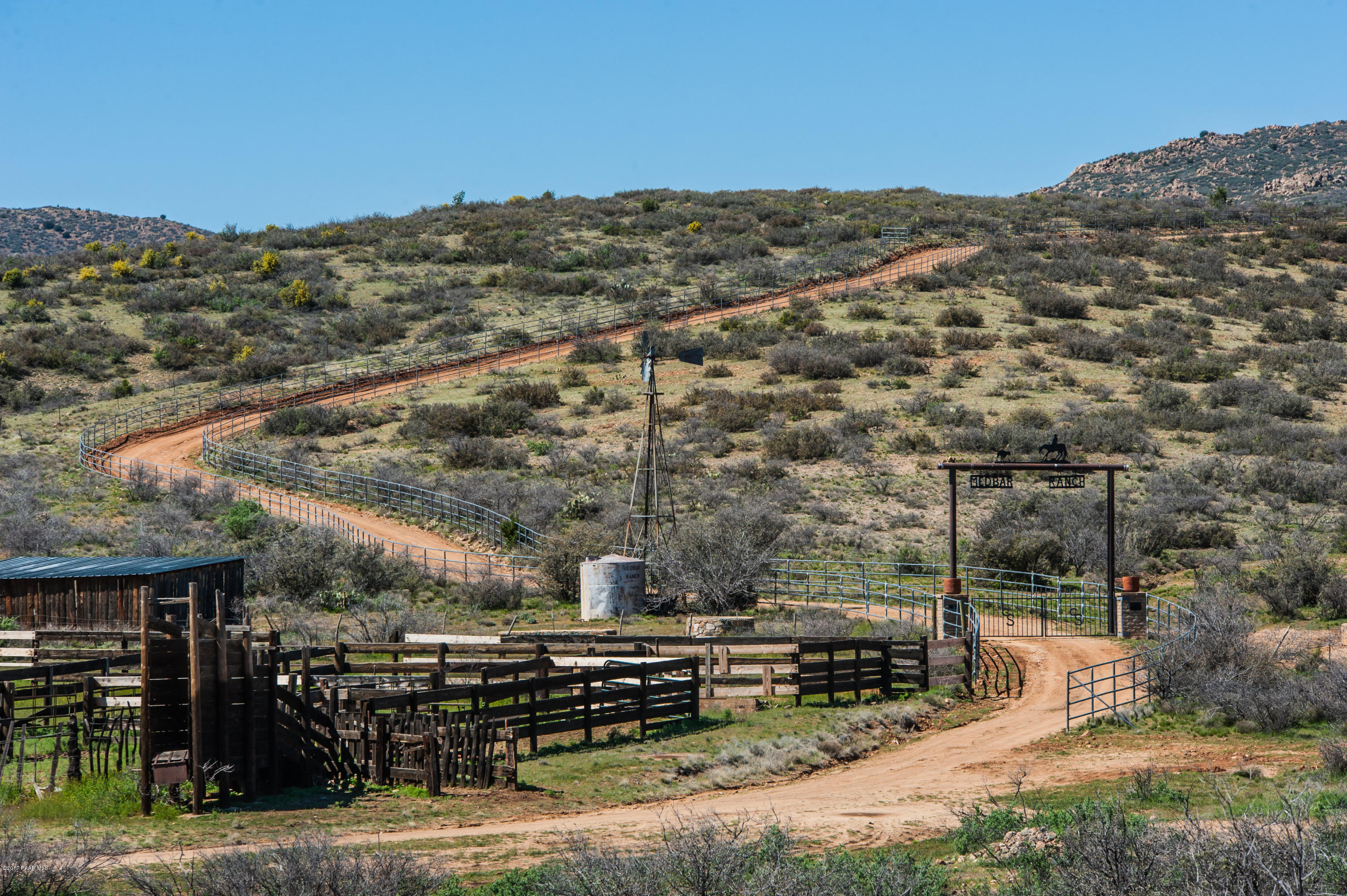 17900 Med Bar Road Dewey, AZ 86327 - Photo 74 of 95 Main Drive and Entry
