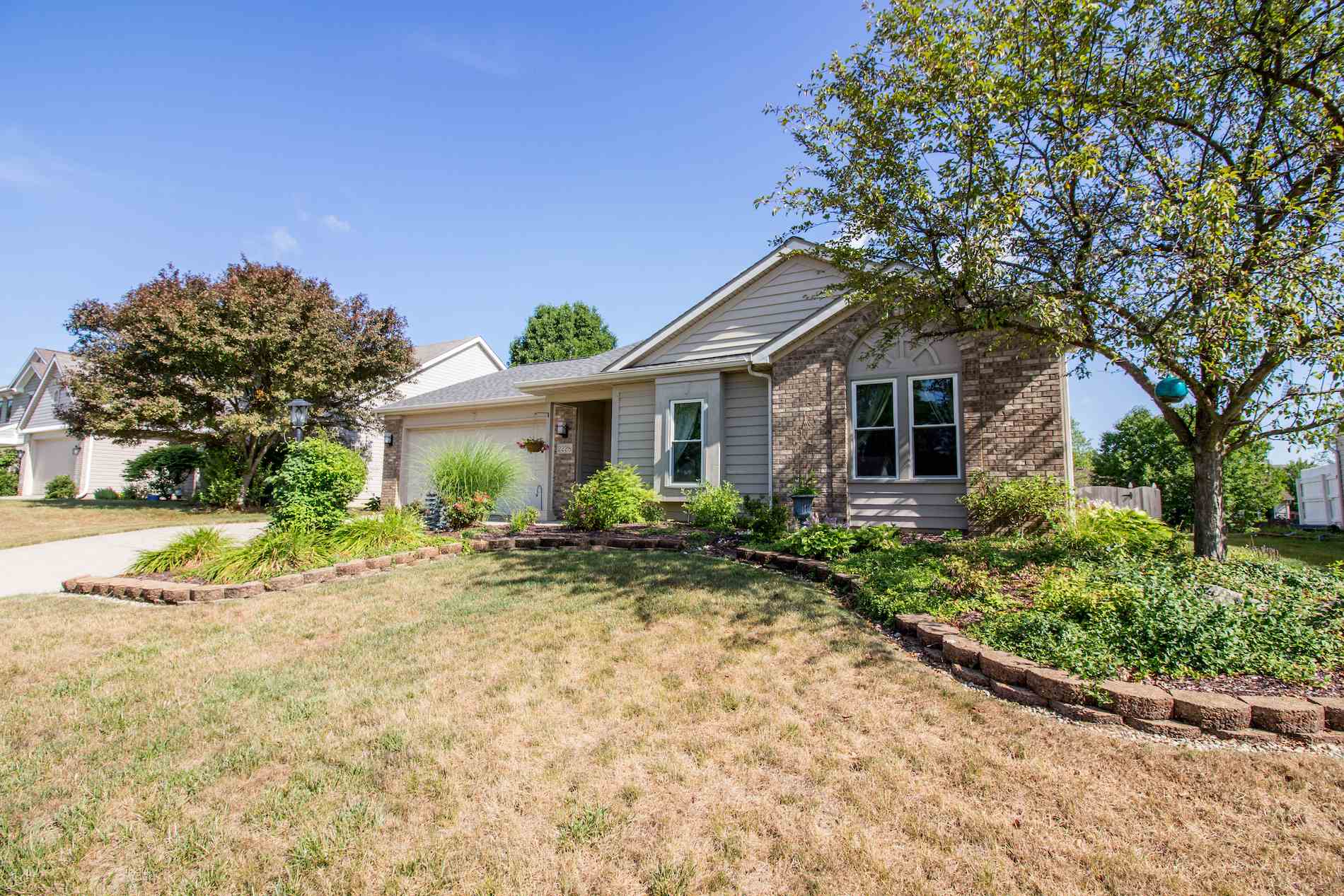2228 Broken Oak Road Fort Wayne, IN 46818 - Photo 1 of 29