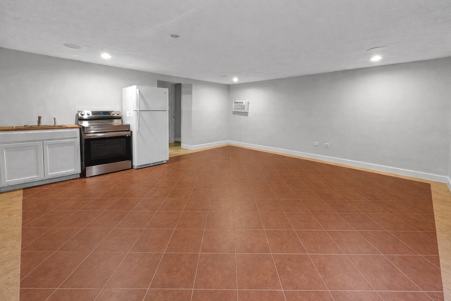 7013 Hemlock Street Houston, TX 77087 - Photo 2 of 8