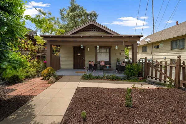 $1,399,000 | 1419 El Sereno Avenue, Pasadena, CA 91103