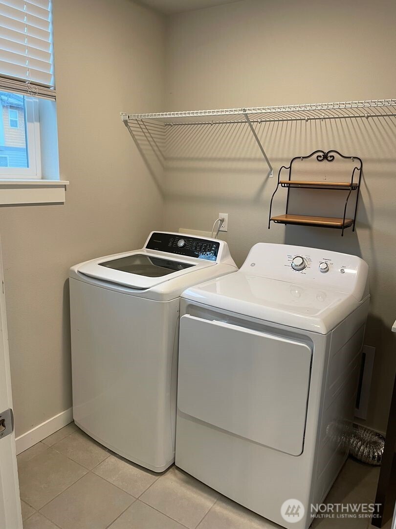 19313 35th Drive Southeast, Unit D Bothell, WA 98012 - Photo 17 of 22