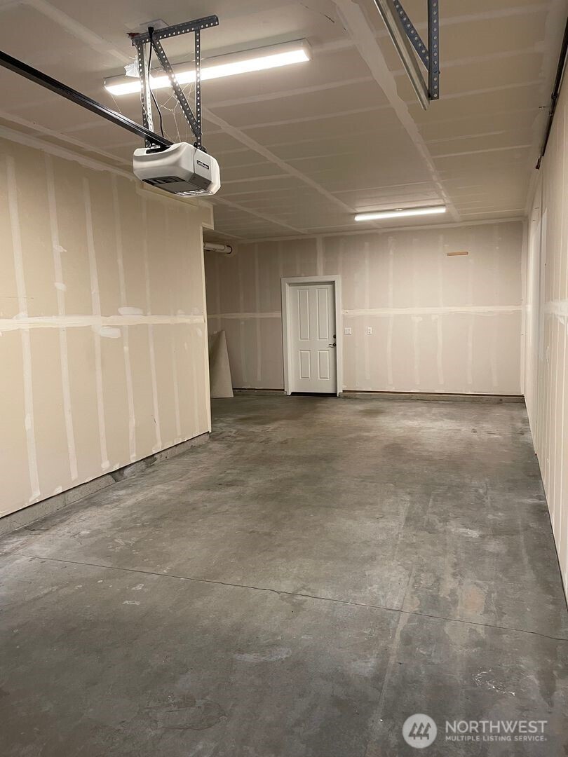 19313 35th Drive Southeast, Unit D Bothell, WA 98012 - Photo 22 of 22