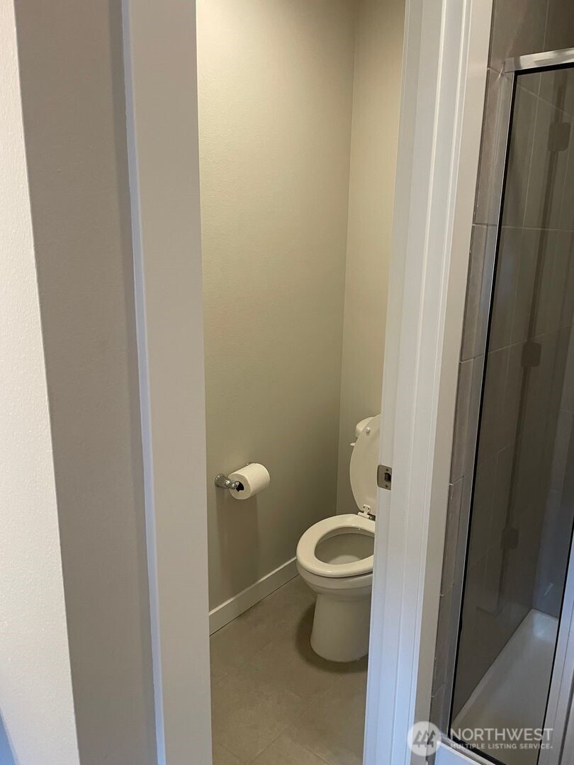 19313 35th Drive Southeast, Unit D Bothell, WA 98012 - Photo 5 of 22