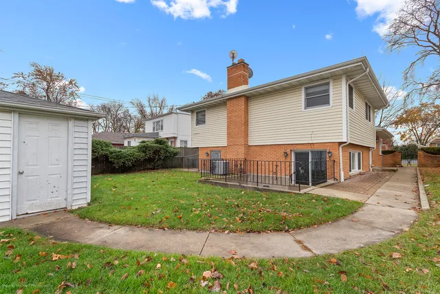 $475,000 | 8311 North Olcott Avenue, Niles, IL 60714