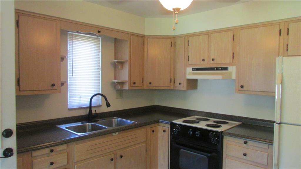 1007 Connor Road Castle Shannon, PA 15234 - Photo 2 of 20 Gallery Image 2