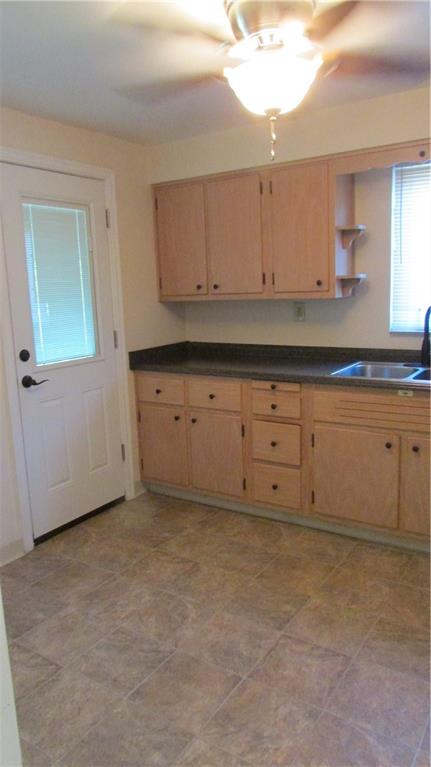 1007 Connor Road Castle Shannon, PA 15234 - Photo 3 of 20 Gallery Image 3