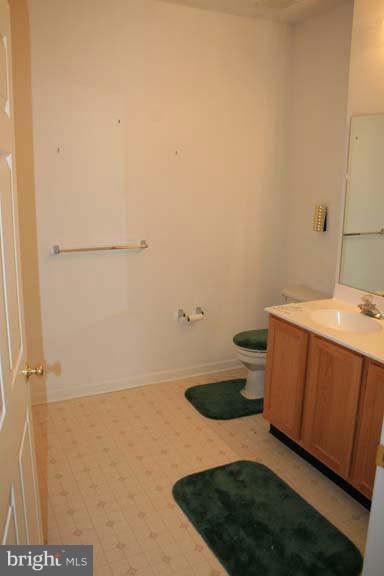 5252 Millfield Road, Unit 5252 Baltimore, MD 21237 - Photo 19 of 30 Bath (Master)