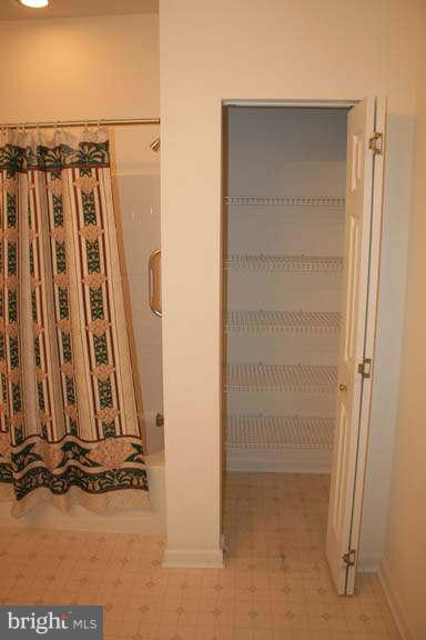 5252 Millfield Road, Unit 5252 Baltimore, MD 21237 - Photo 20 of 30 Bath (Master)