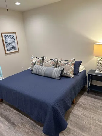 $2,600 | 315 Bluebird Circle, Highland Haven, TX 78654