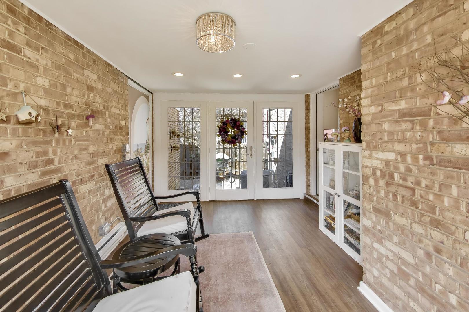 202 Chester Avenue Park Ridge, IL 60068 - Photo 13 of 35