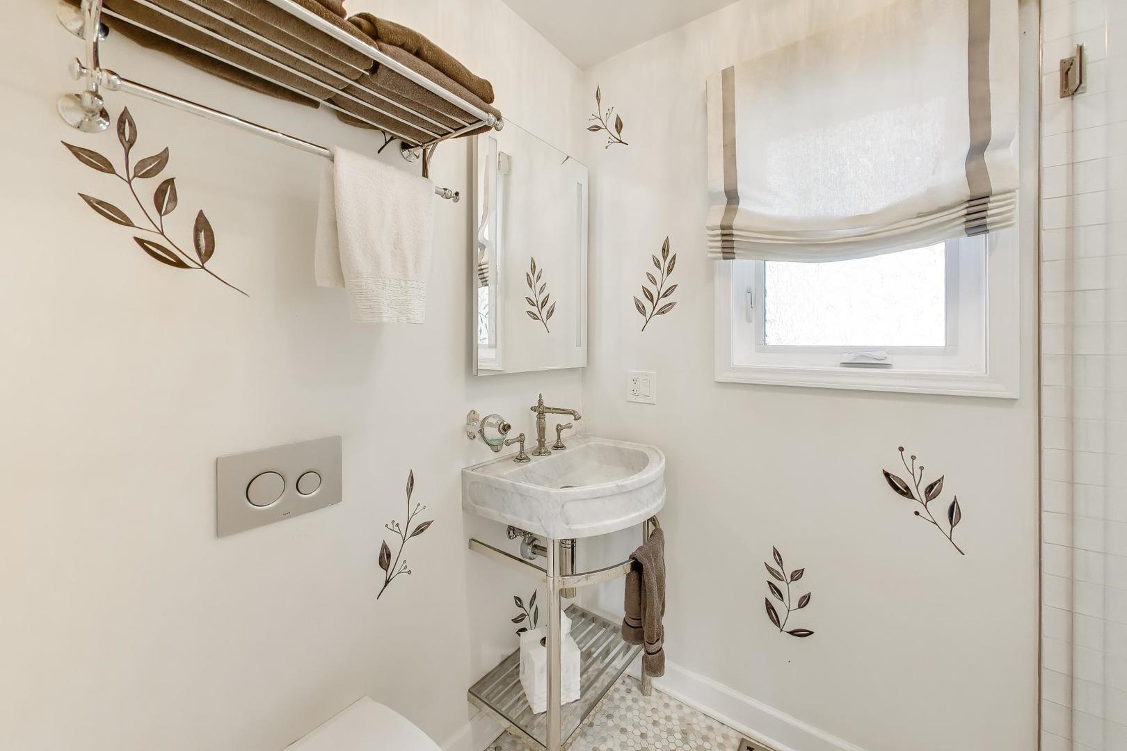 202 Chester Avenue Park Ridge, IL 60068 - Photo 19 of 35