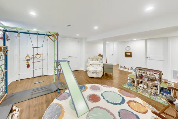 $675,000 | 202 Chester Avenue, Park Ridge, IL 60068