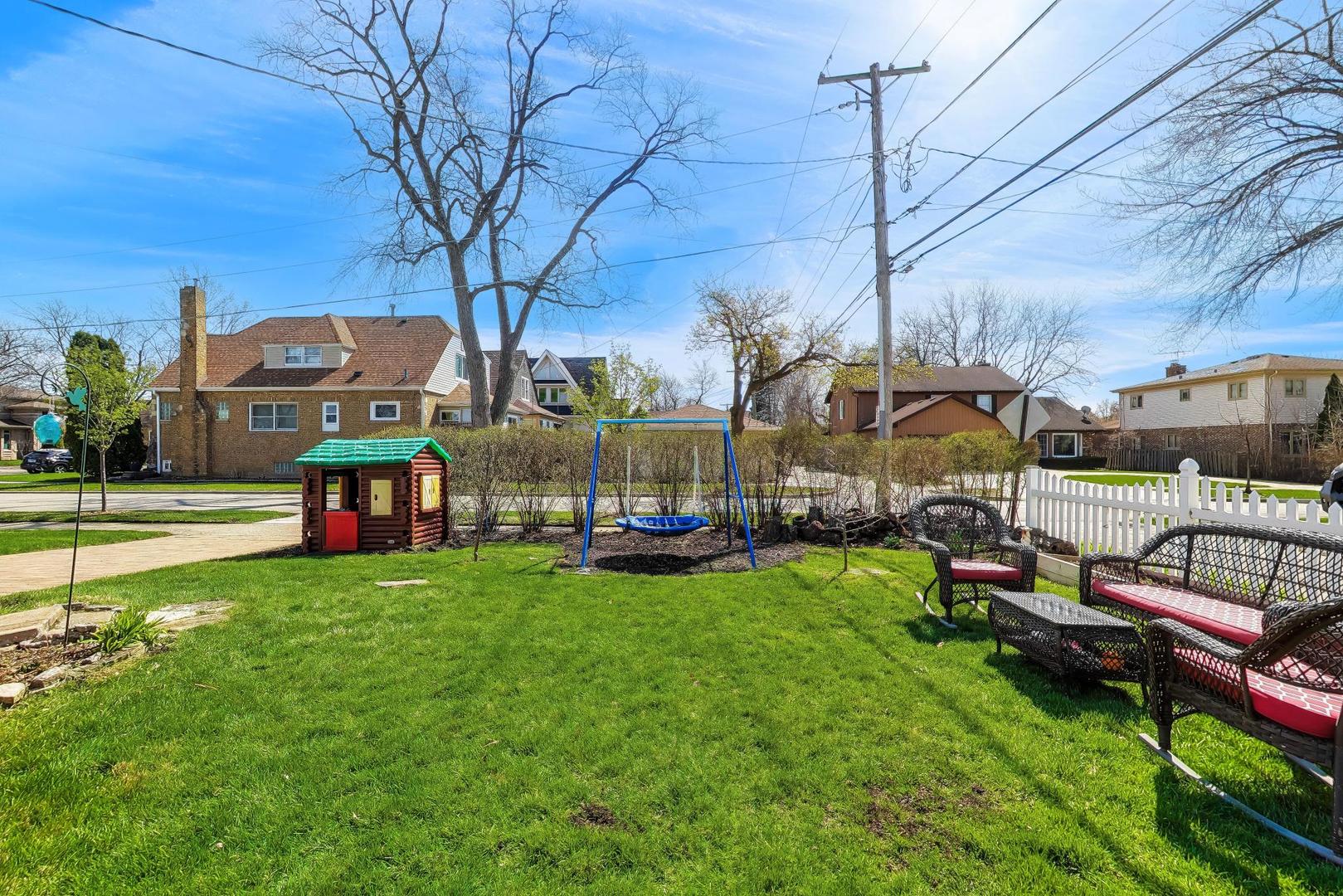 202 Chester Avenue Park Ridge, IL 60068 - Photo 33 of 35
