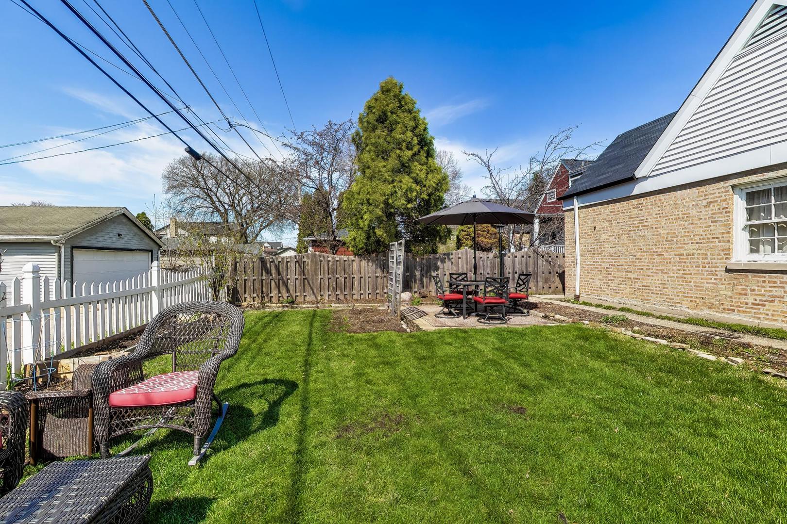 202 Chester Avenue Park Ridge, IL 60068 - Photo 34 of 35