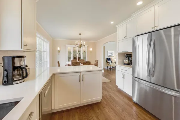 $675,000 | 202 Chester Avenue, Park Ridge, IL 60068