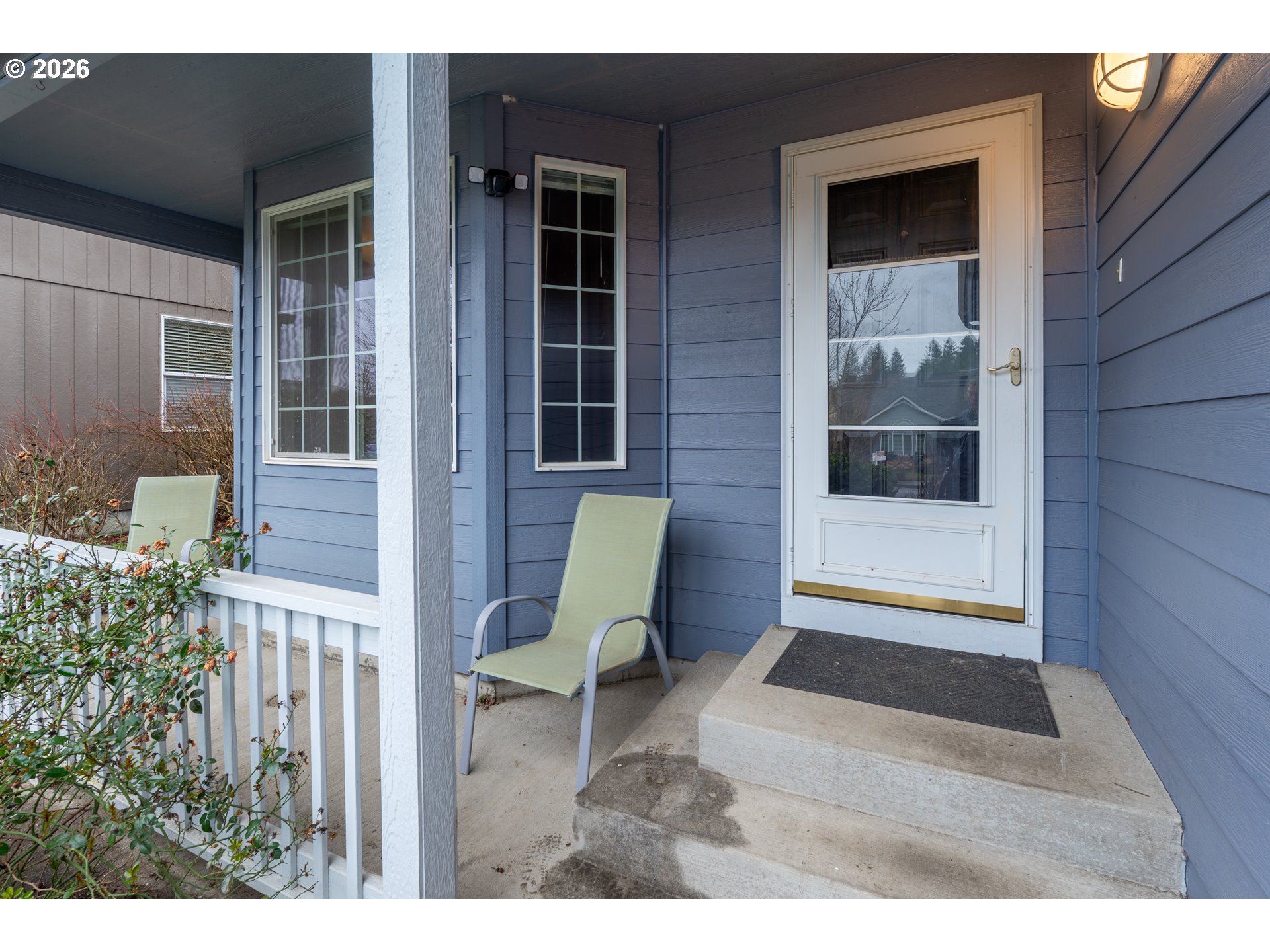 1254 Crystal Lane Lafayette, OR 97127 - Photo 32 of 34 a balcony with table and chairs