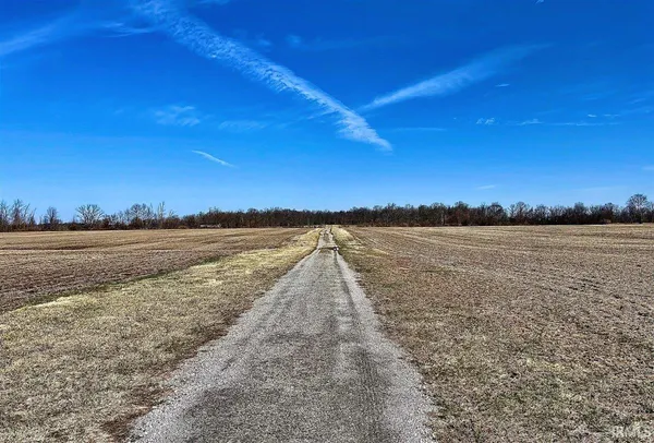 $485,000 | 8112 West County Road 1000 North, Jamestown, IN 46147