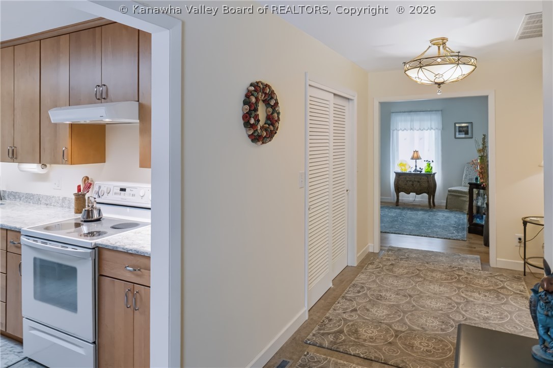 1405 Nottingham Road Charleston, WV 25314 - Photo 14 of 50 Gallery Image 14