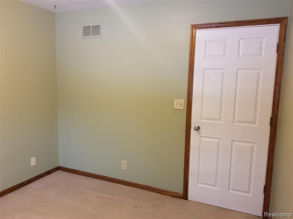 3960 West Coon Lake Road Howell, MI 48843 - Photo 20 of 40