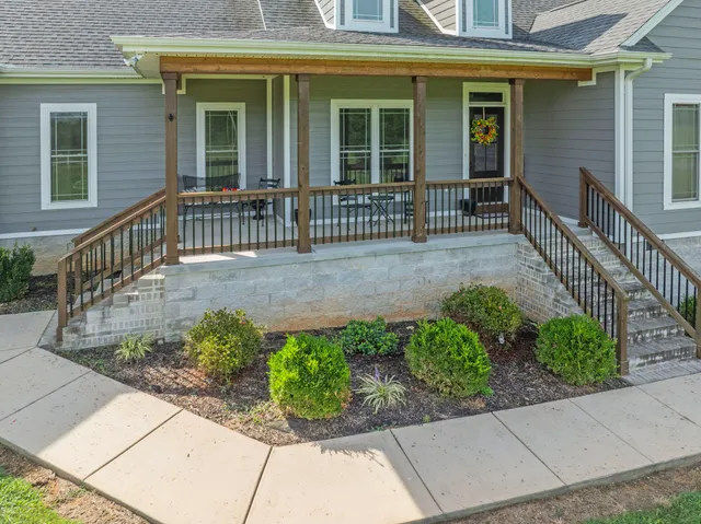 $475,000 | 937 Neal Road, Belvidere, TN 37306