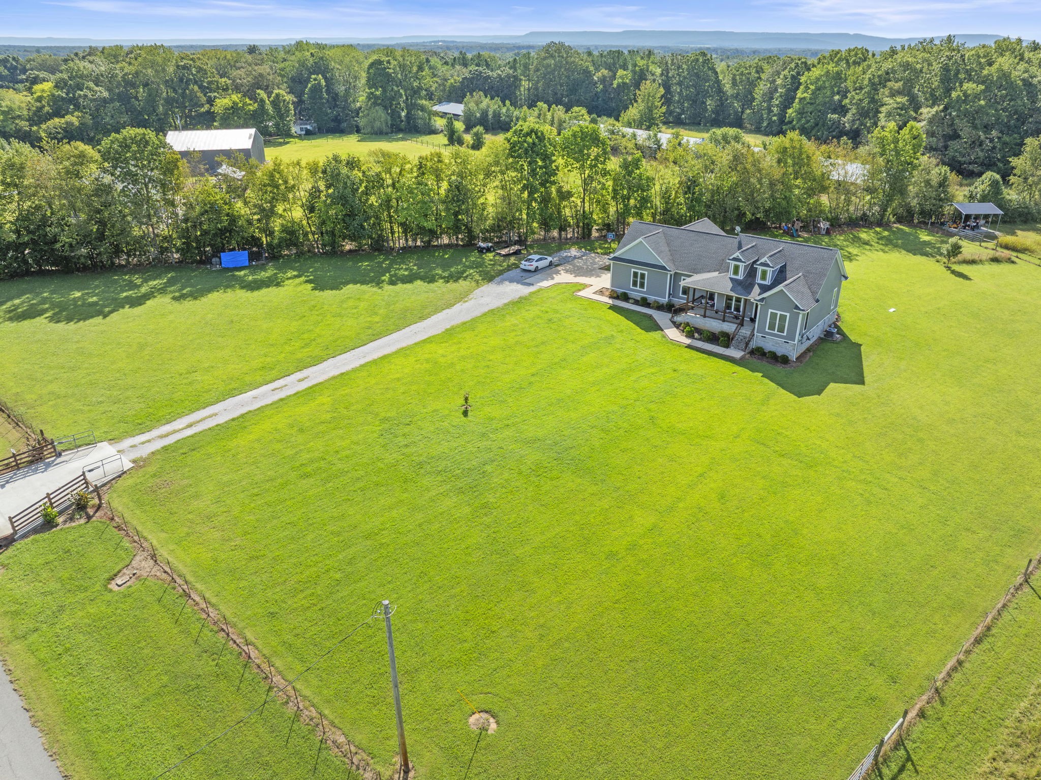 937 Neal Road Belvidere, TN 37306 - Photo 31 of 36