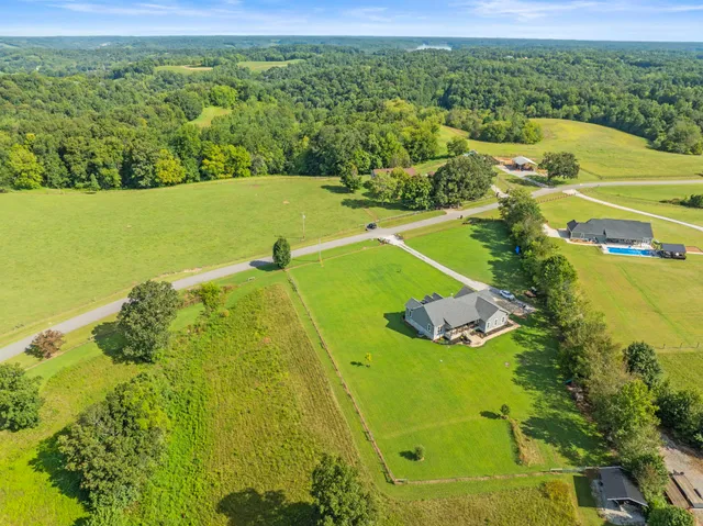 $475,000 | 937 Neal Road, Belvidere, TN 37306