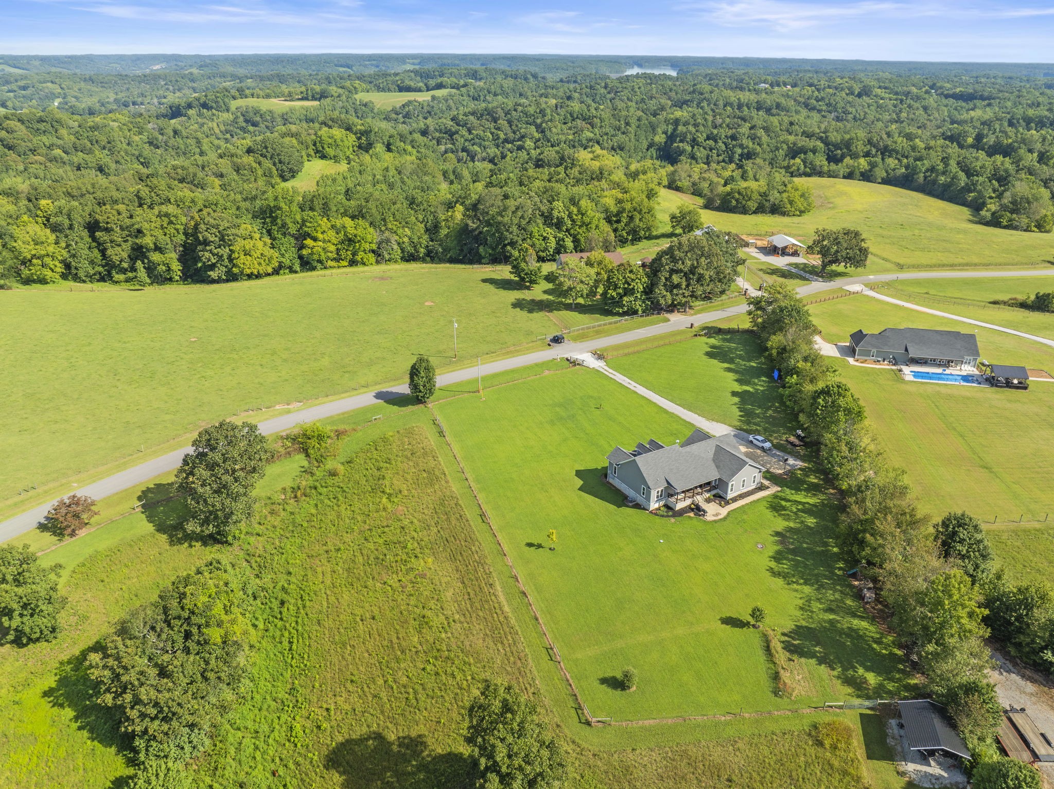 937 Neal Road Belvidere, TN 37306 - Photo 32 of 36