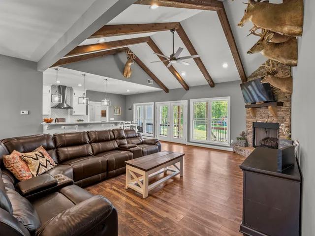 $475,000 | 937 Neal Road, Belvidere, TN 37306